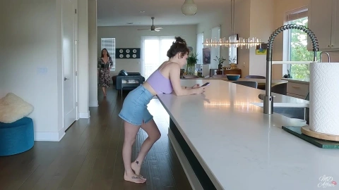 Mommy & Star: Strapon Fun with Savvy